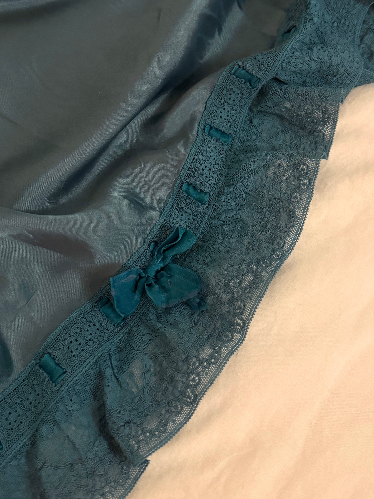 1940s HAND DYED TEAL SLIP